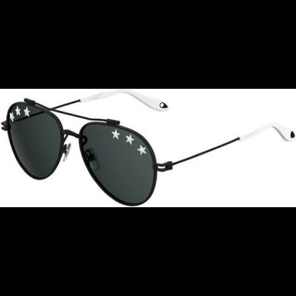 Givenchy Accessories - Givenchy sunglasses, barely worn